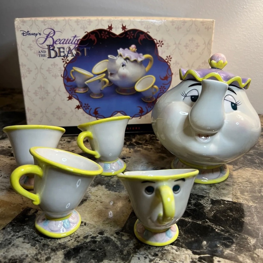 Vintage Disney Beauty and The Beast Mrs Potts Teapot and Cup Set Complete